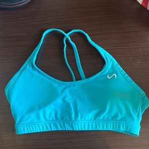 Cross back sports bra